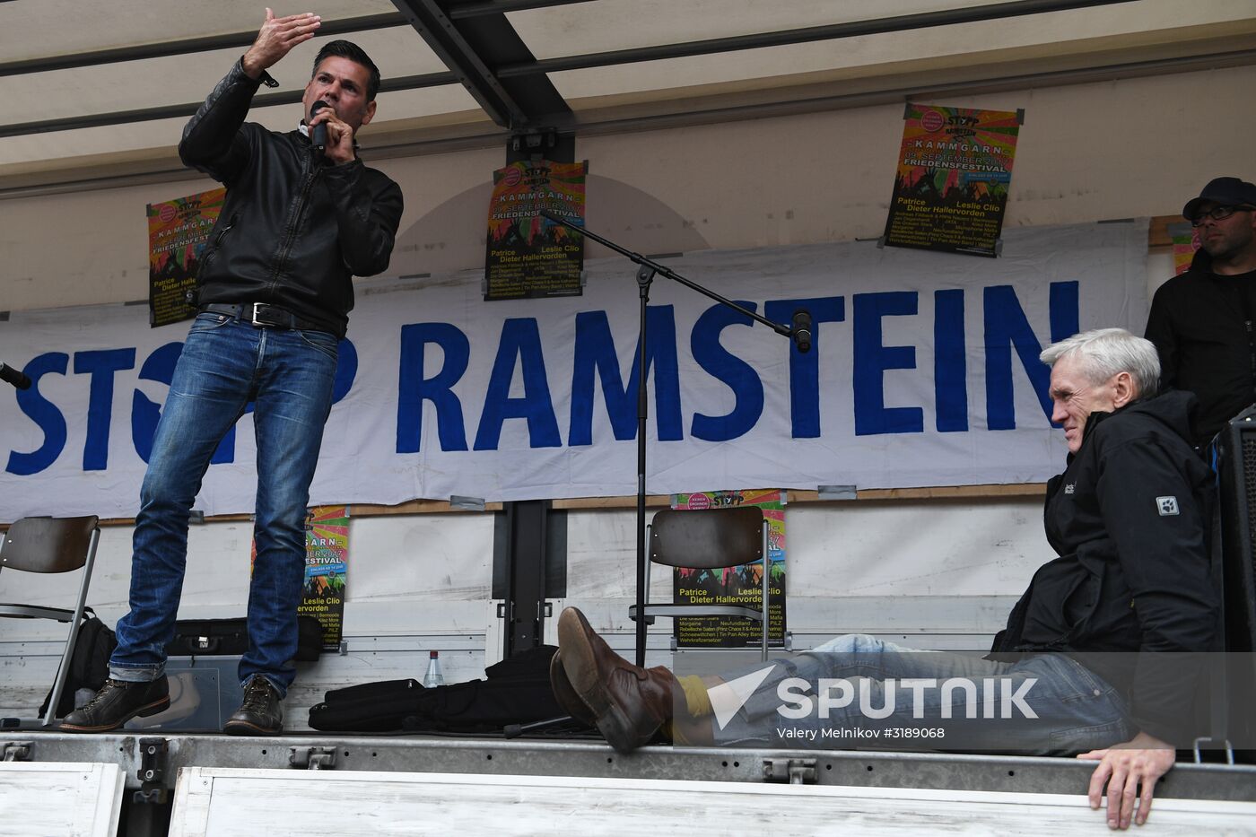 Protests outside US air base in Ramstein