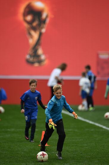 2018 FIFA World Cup Trophy embarks on a tour