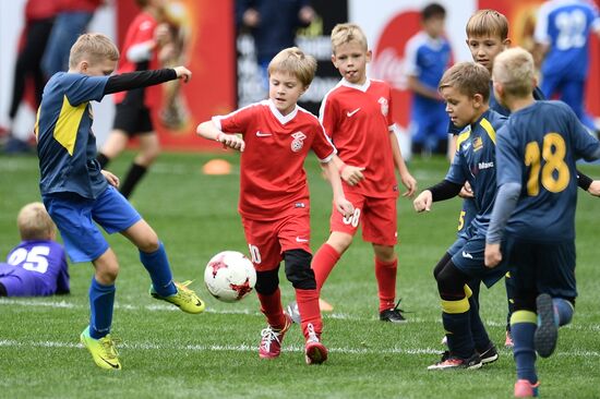 2018 FIFA World Cup Trophy embarks on a tour
