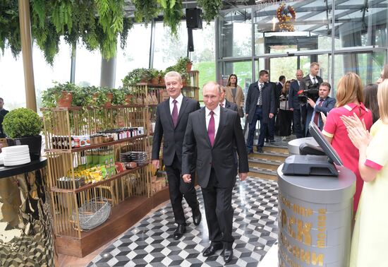 Russian President Vladimir Putin attends festive events devoted to 870th anniversary of Moscow