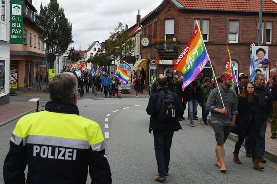 Protests outside US air base in Ramstein