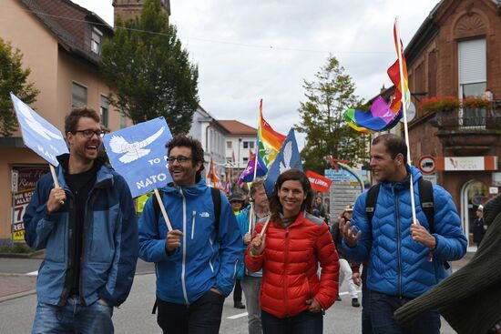 Protests outside US air base in Ramstein