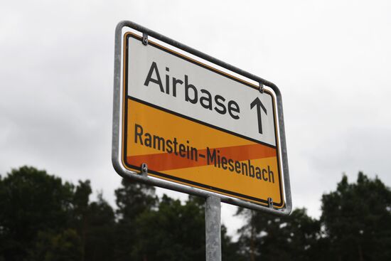 Protests outside US air base in Ramstein