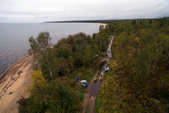 Garbage removal at Lake Baikal's water area and shores