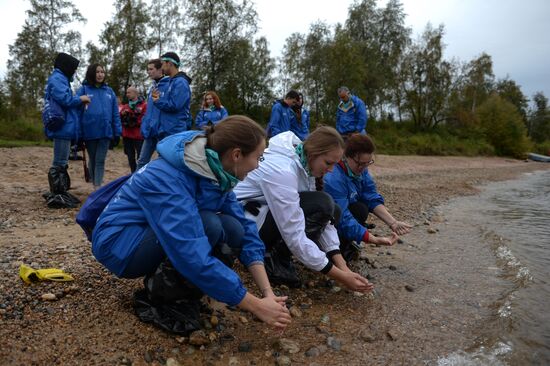Garbage removal at Lake Baikal's water area and shores