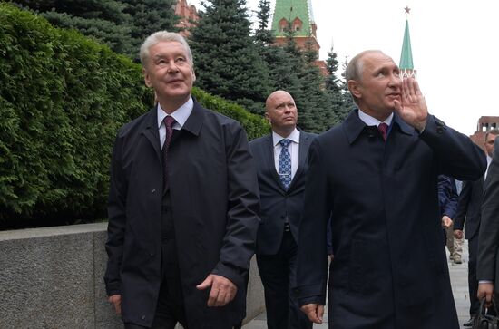 President Putin, Prime Minister Medvedev attend City Day opening ceremony on Red Square