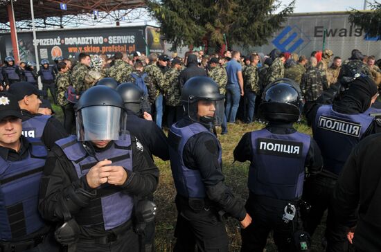 Situation at Krakowiec border crossing point where Saakashvili intends to enter Ukraine