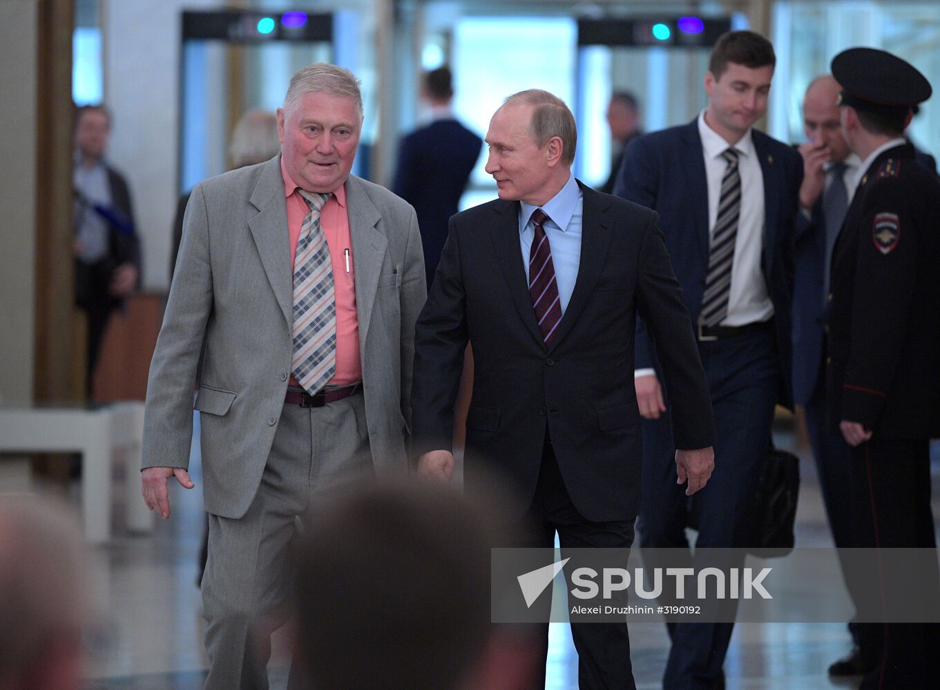 Russian President Vladimir Putin casts his vote on Unified Voting Day