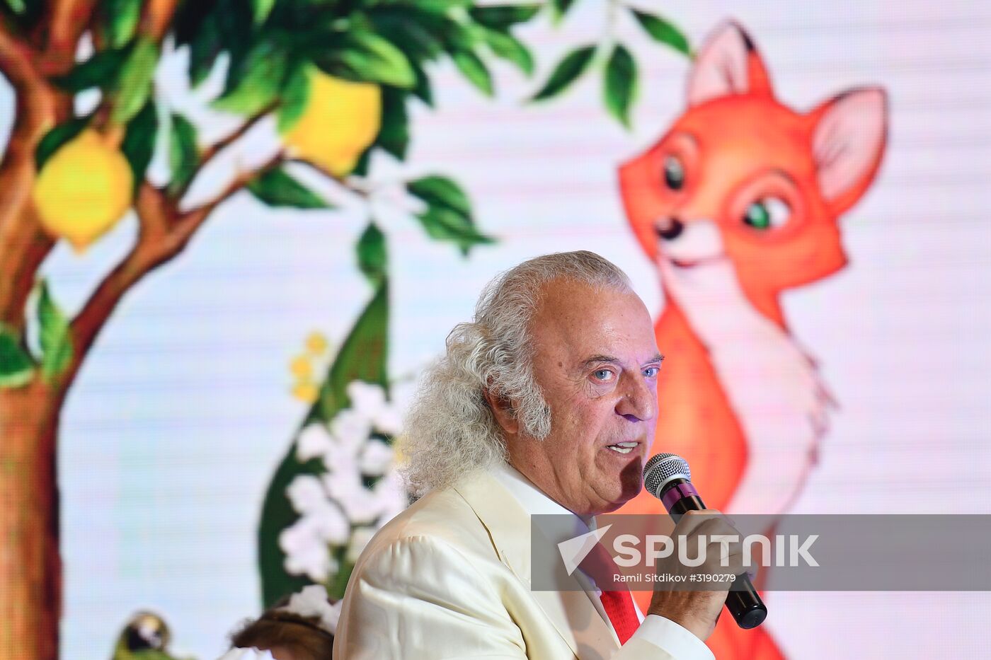 30th Moscow International Book Fair. Day five