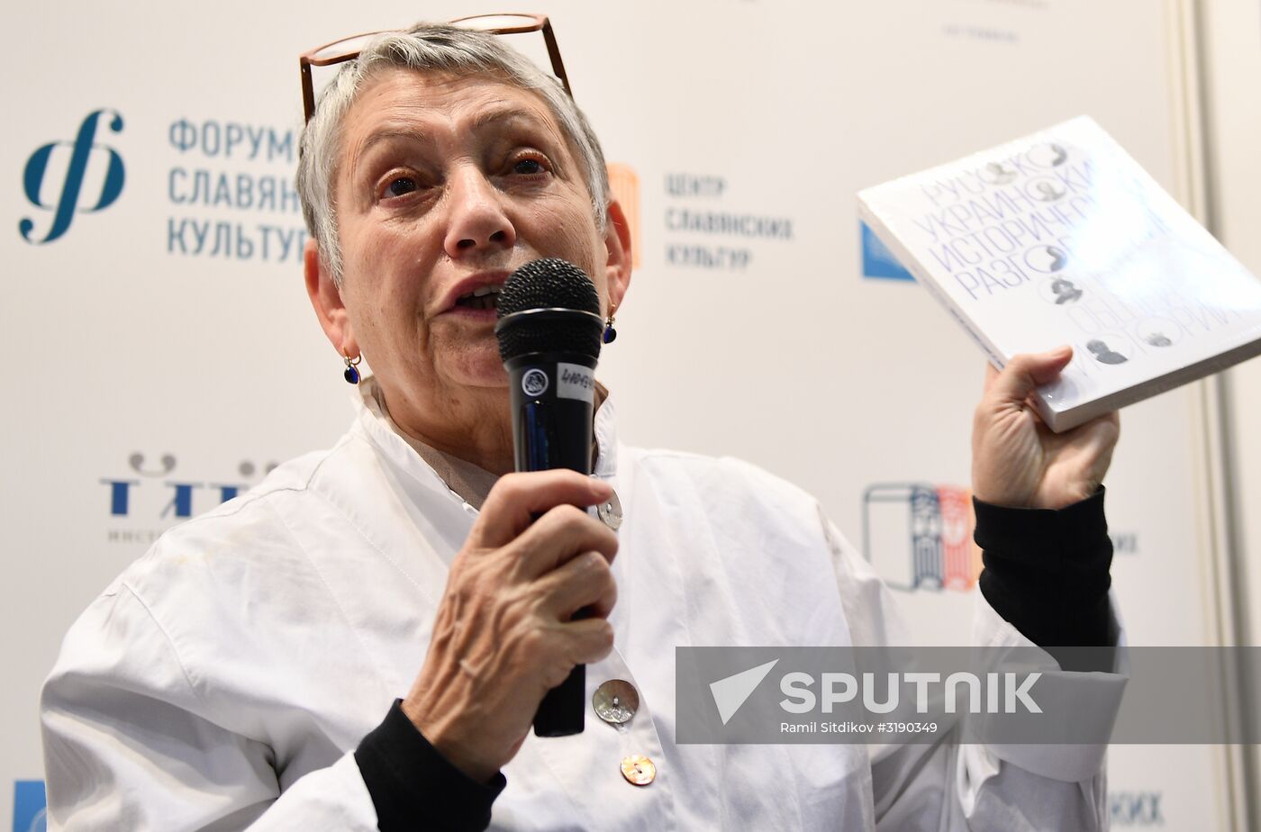 30th Moscow International Book Fair. Day five
