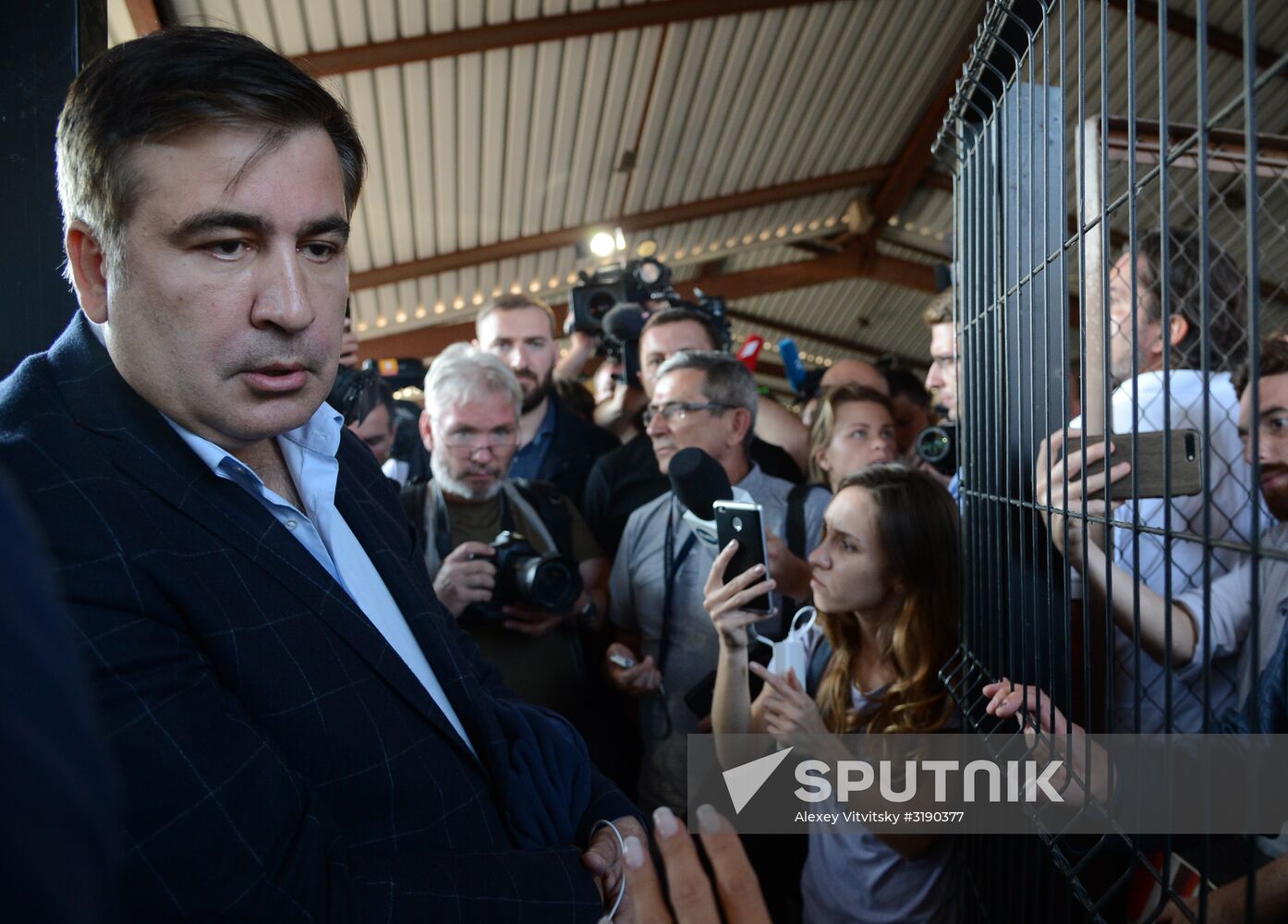 Mikheil Saakashvili crosses Polish-Ukrainian border