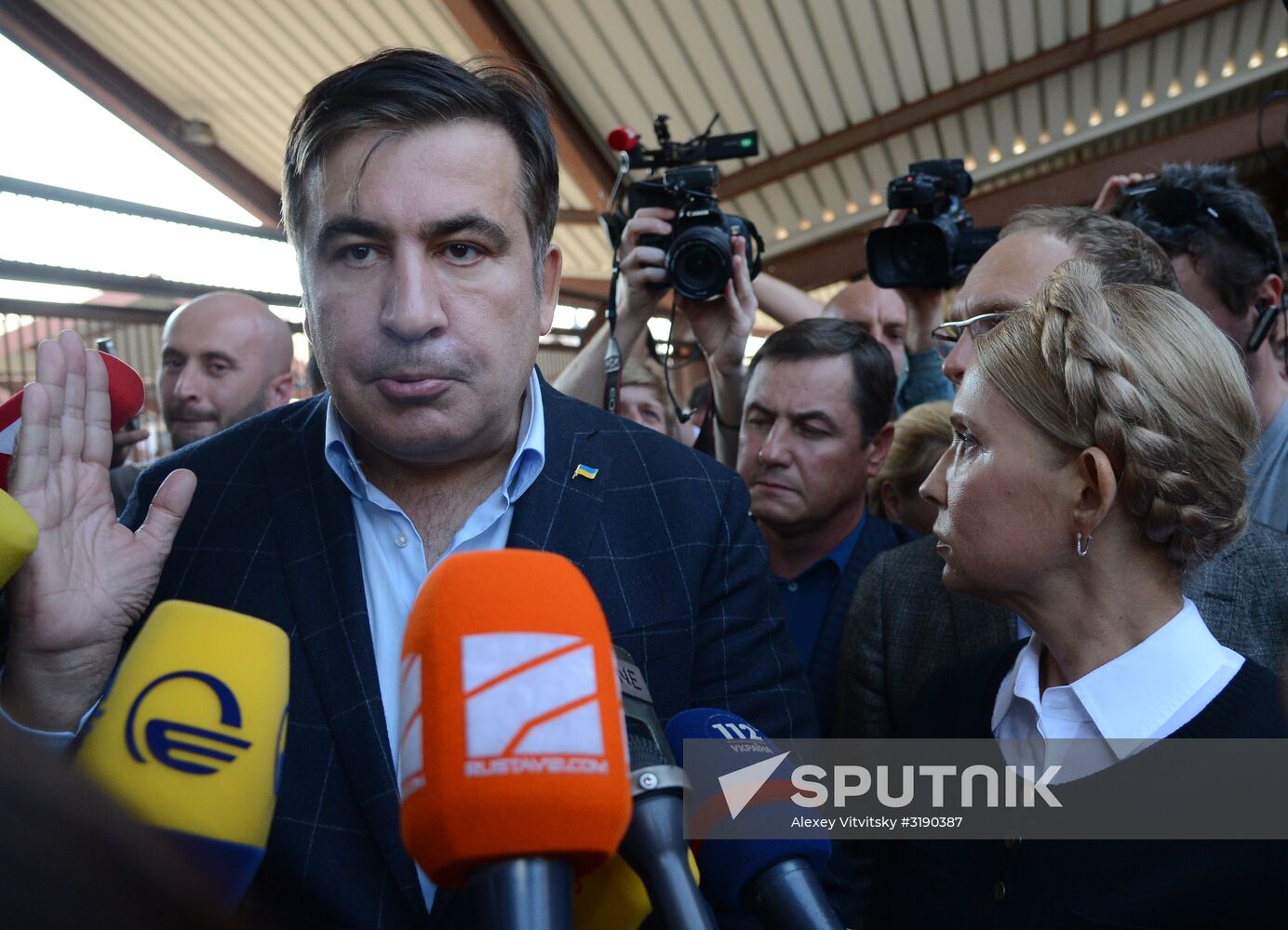 Mikheil Saakashvili crosses Polish-Ukrainian border