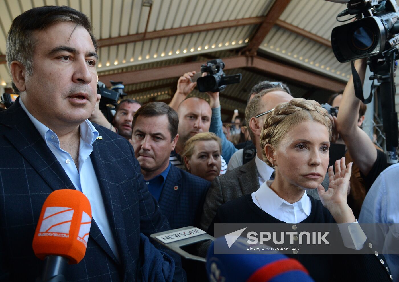Mikheil Saakashvili crosses Polish-Ukrainian border