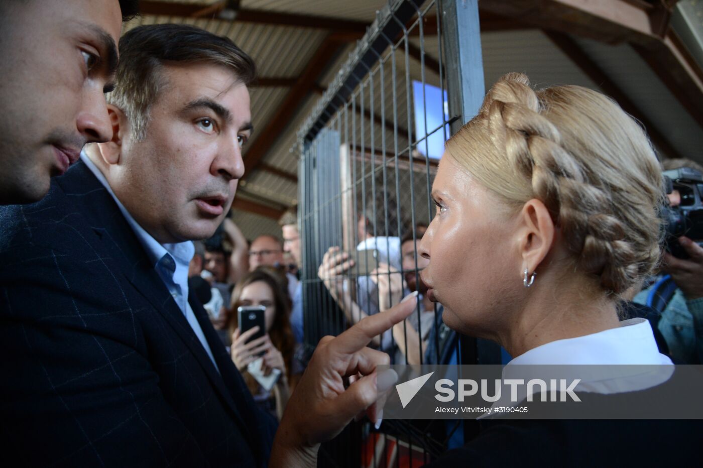 Mikheil Saakashvili crosses Polish-Ukrainian border
