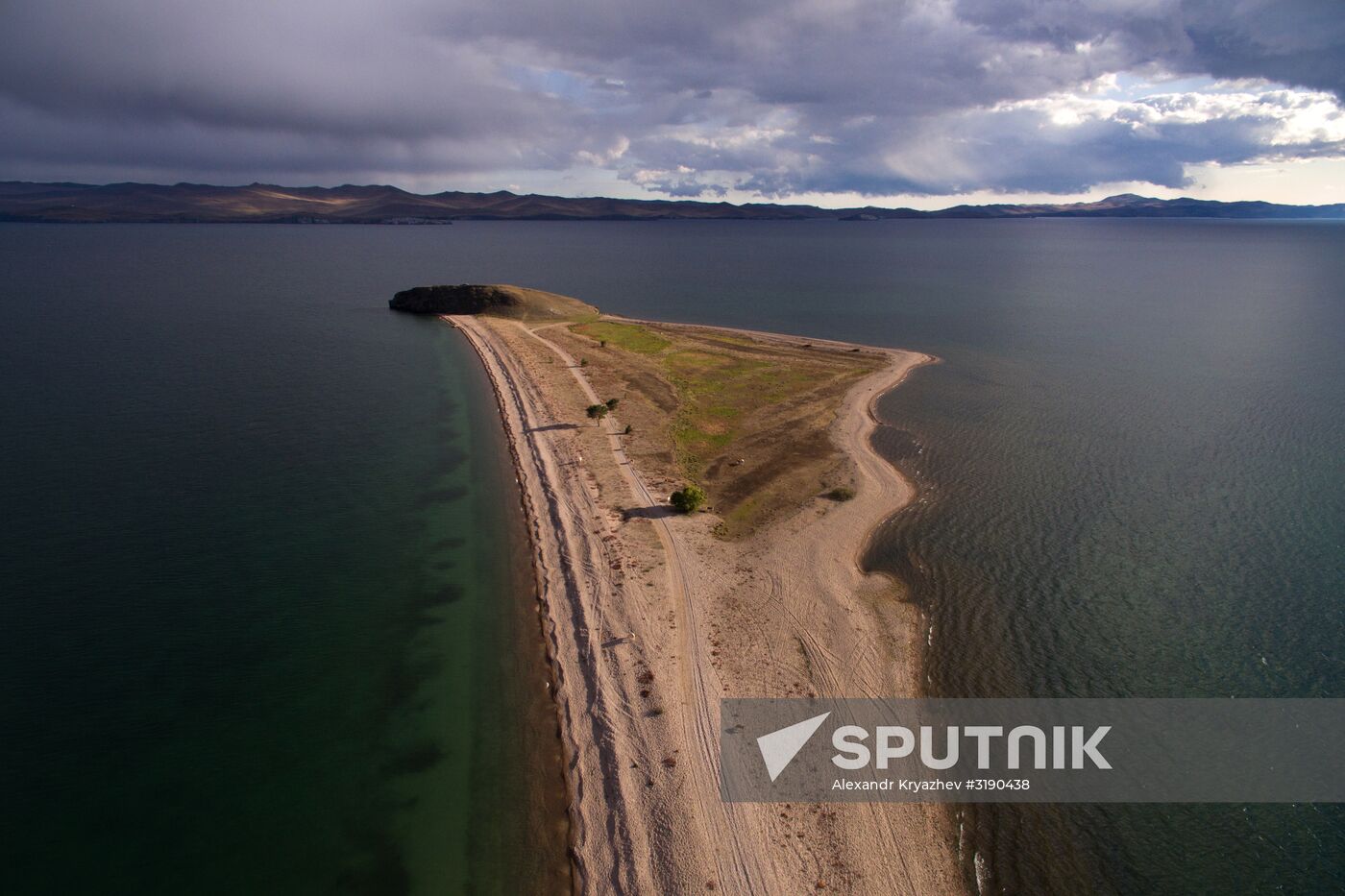 Garbage removal at Lake Baikal's water area and shores