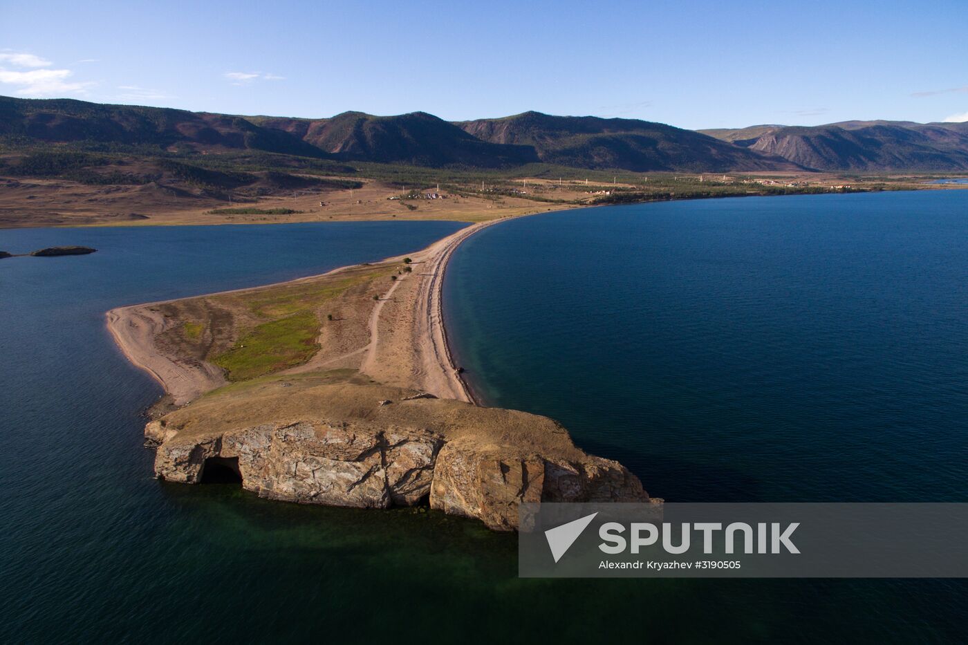 Garbage removal at Lake Baikal's water area and shores