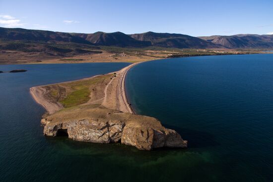 Garbage removal at Lake Baikal's water area and shores
