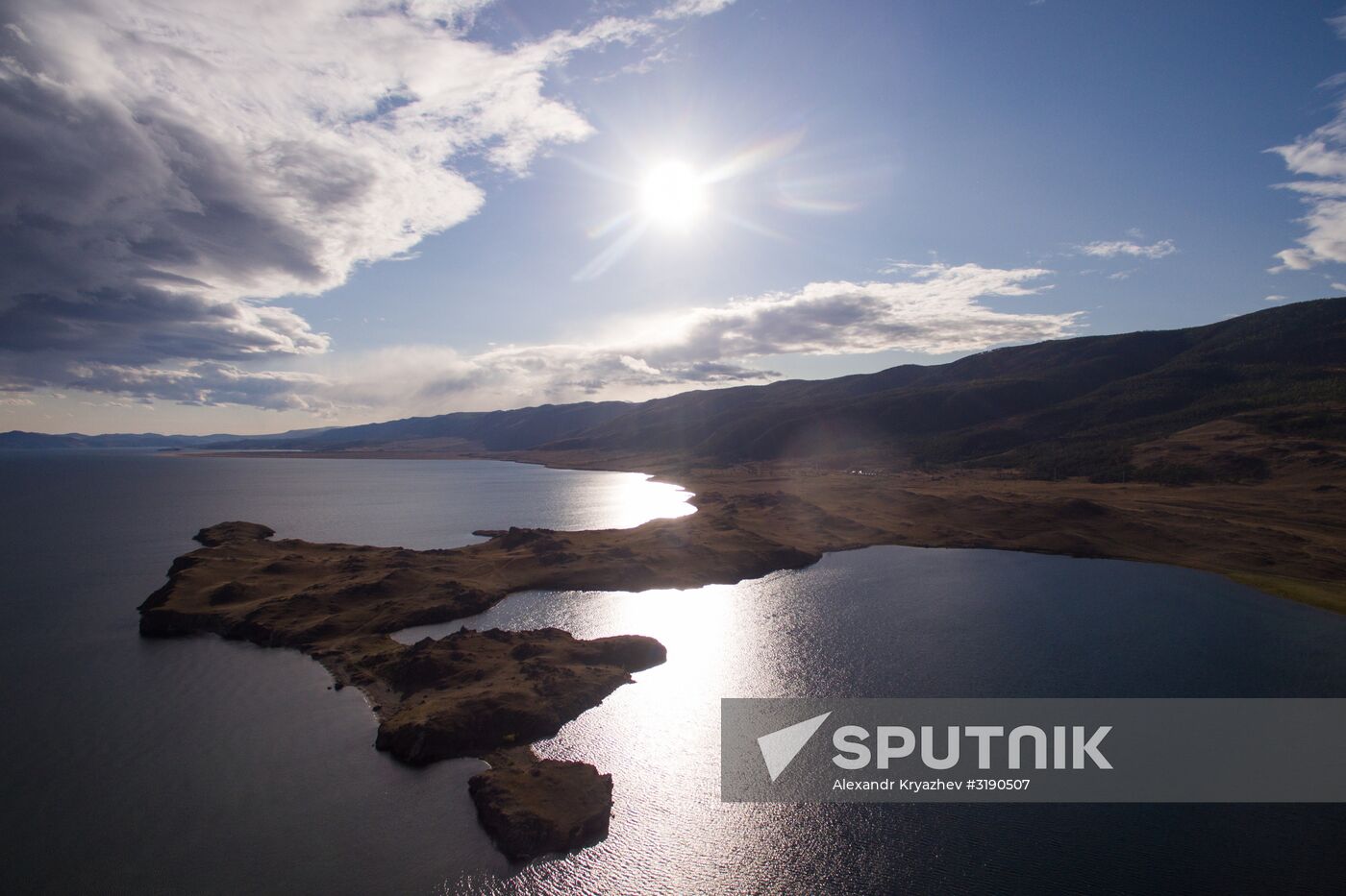 Garbage removal at Lake Baikal's water area and shores