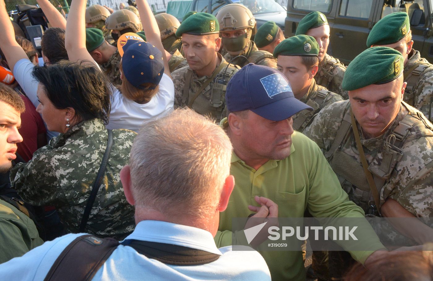 Mikheil Saakashvili crosses Polish-Ukrainian border