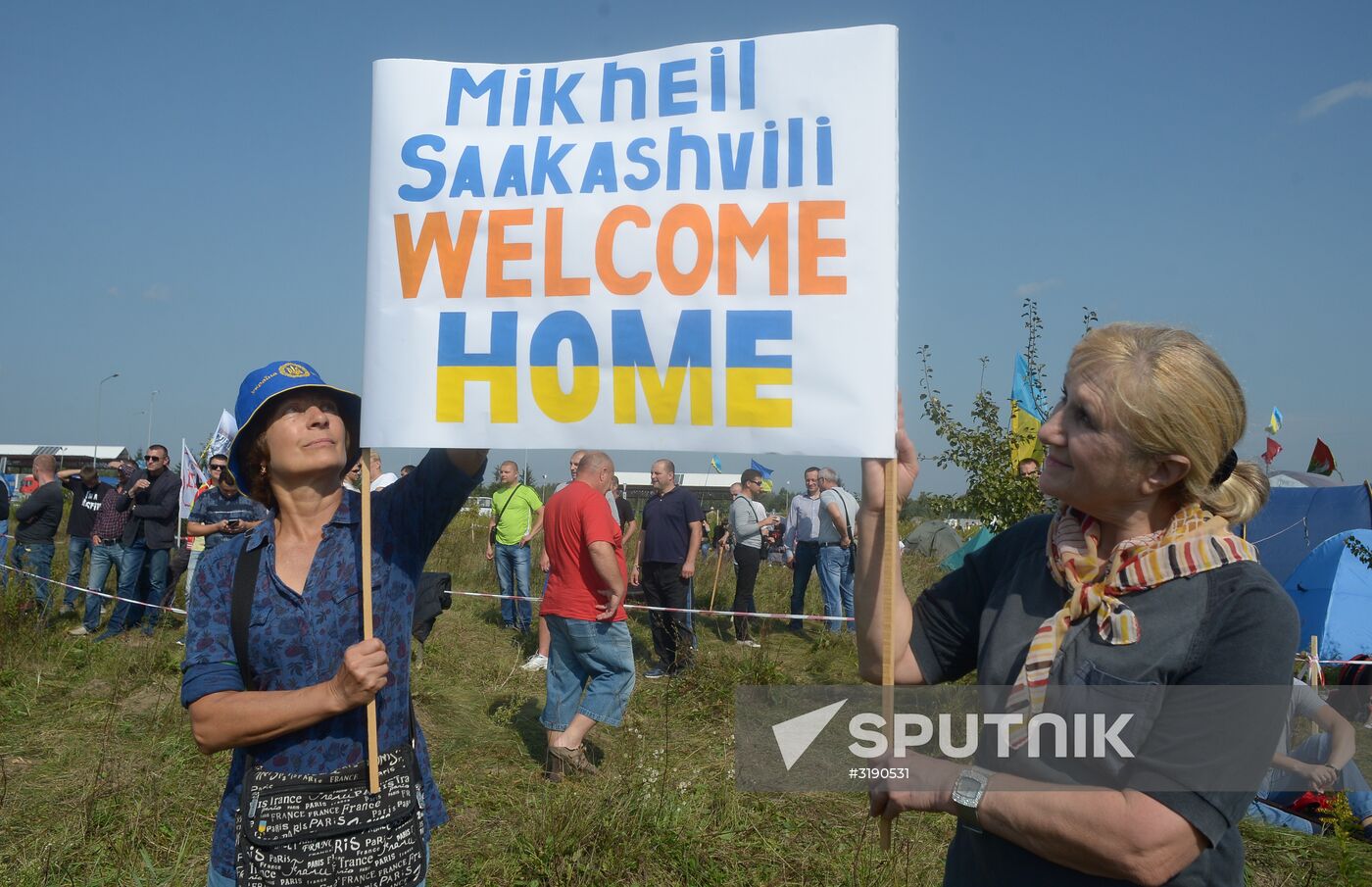 Mikheil Saakashvili crosses Polish-Ukrainian border