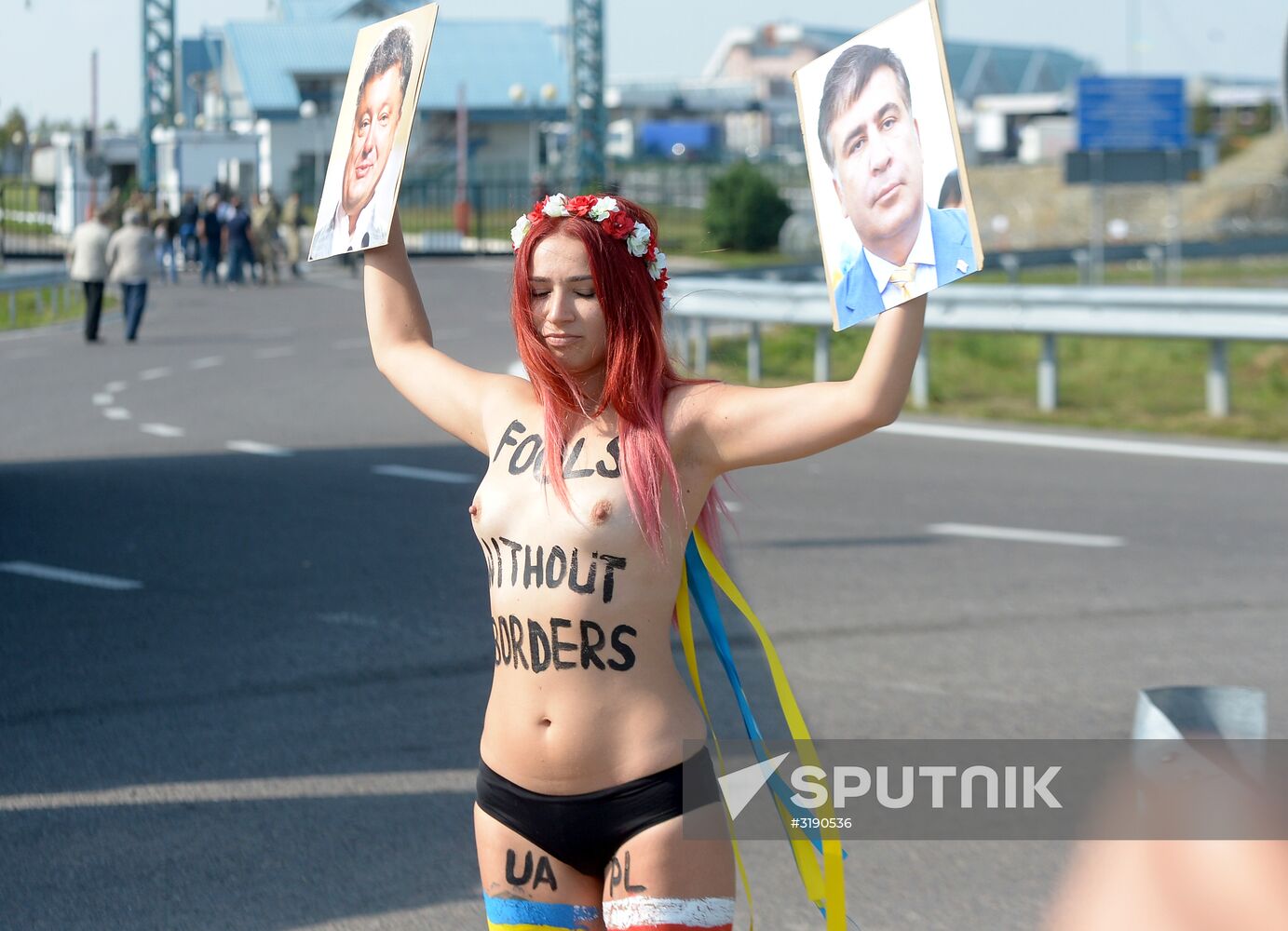 Mikheil Saakashvili crosses Polish-Ukrainian border