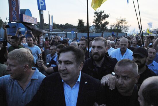 Mikheil Saakashvili crosses Polish-Ukrainian border