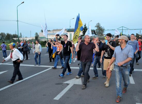 Mikheil Saakashvili crosses Polish-Ukrainian border