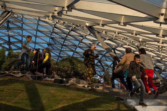 Zaryadye Park opens in Moscow