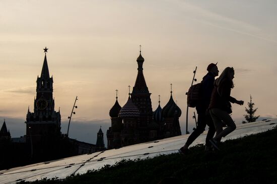 Zaryadye Park opens in Moscow