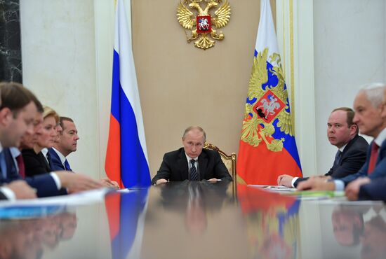 Russian President Vladimir Putin chairs meeting with government members