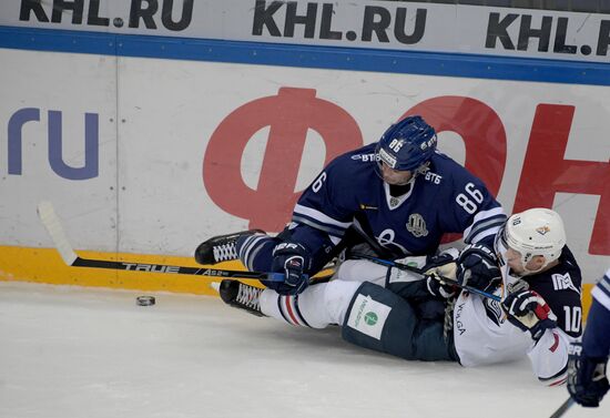 Hockey. KHL. Dynamo (Moscow) vs Metallurg (Magnitogorsk)