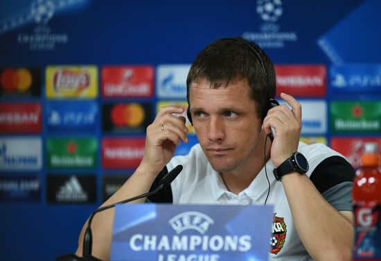 Football. Champions League. CSKA's training session