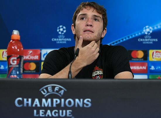 Football. Champions League. CSKA's training session