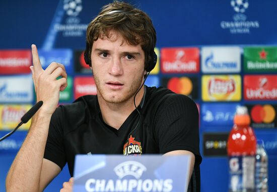 Football. Champions League. CSKA's training session