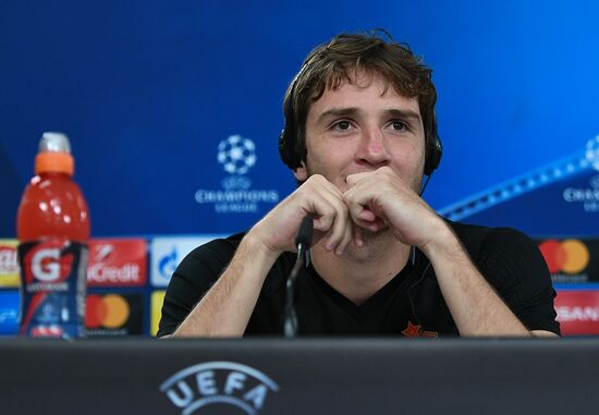 Football. Champions League. CSKA's training session