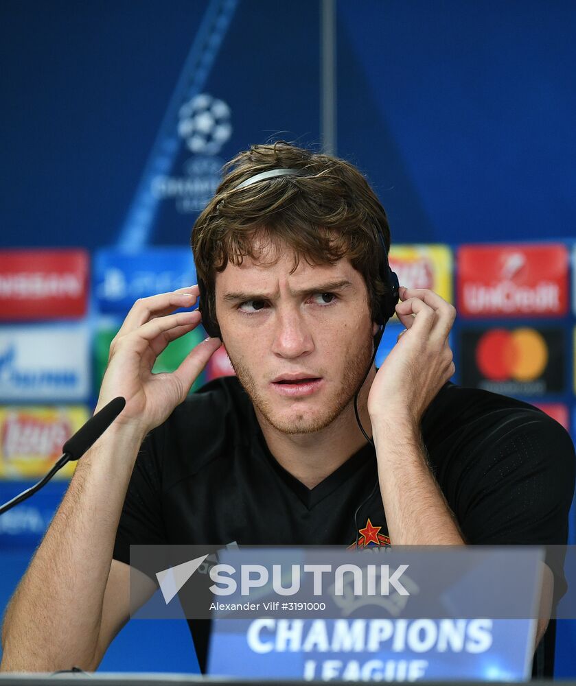 Football. Champions League. CSKA's training session
