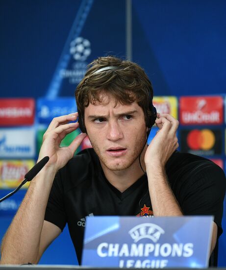 Football. Champions League. CSKA's training session