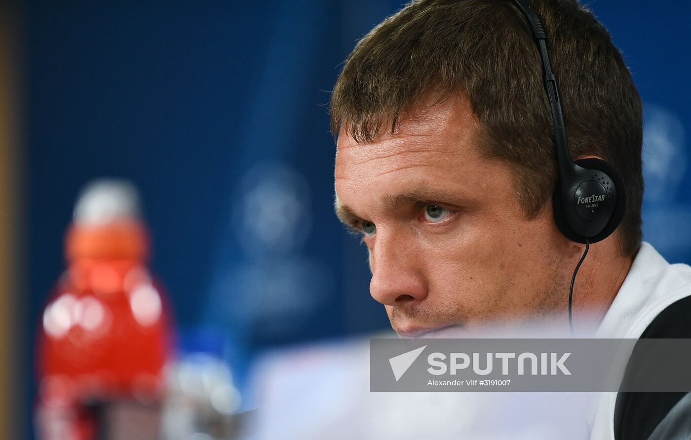 Football. Champions League. CSKA's training session