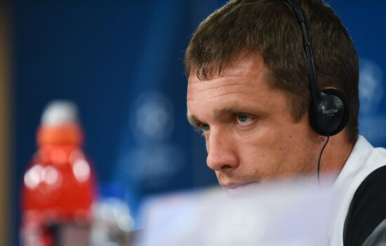 Football. Champions League. CSKA's training session