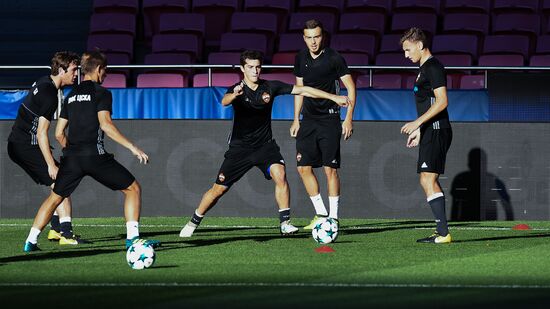 Football. Champions League. CSKA's training session