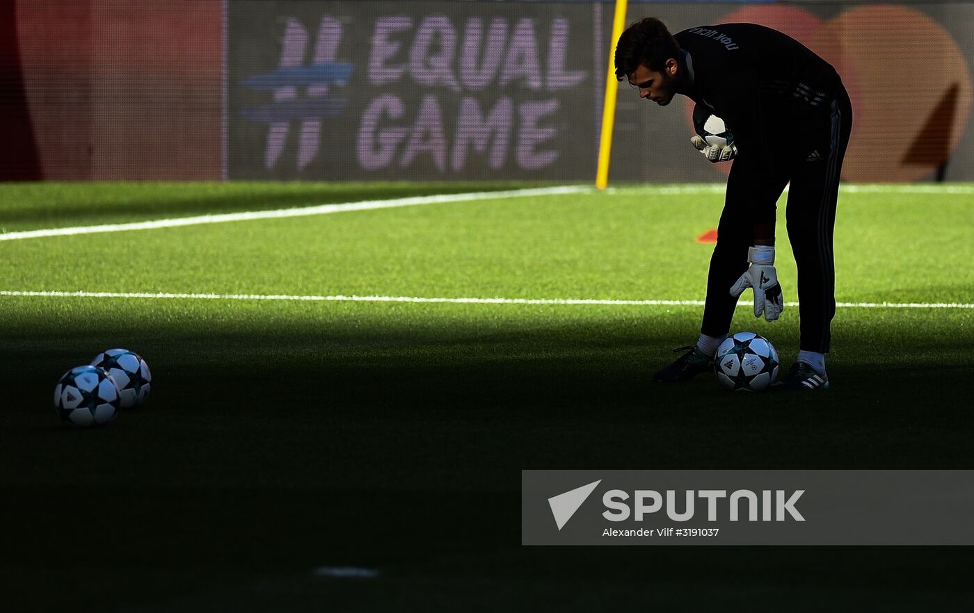 Football. Champions League. CSKA's training session