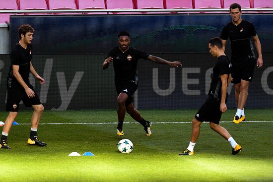Football. Champions League. CSKA's training session