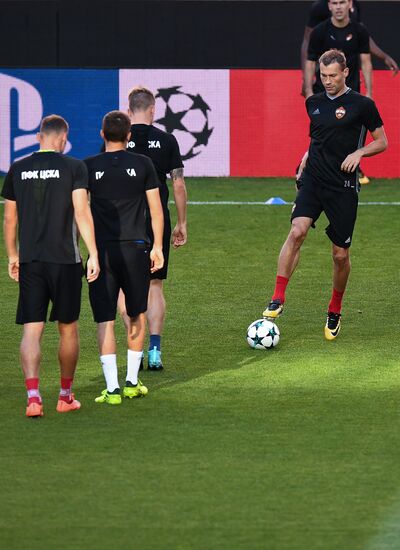 Football. Champions League. CSKA's training session