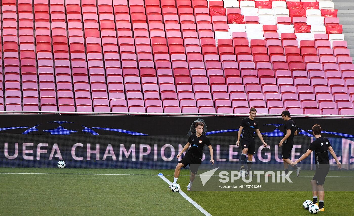 Football. Champions League. CSKA's training session