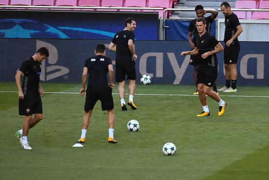 Football. Champions League. CSKA's training session