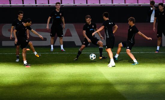 Football. Champions League. CSKA's training session