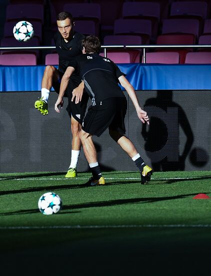 Football. Champions League. CSKA's training session