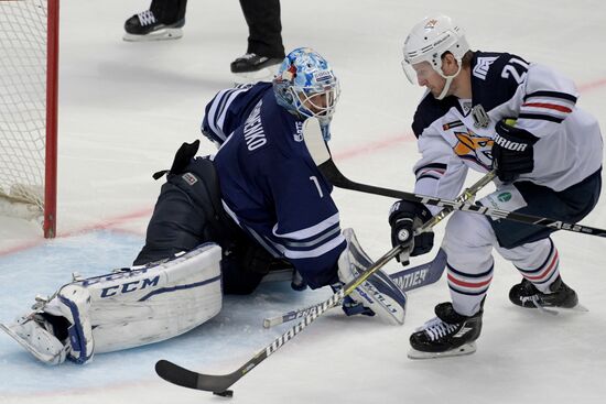 Hockey. KHL. Dynamo (Moscow) vs Metallurg (Magnitogorsk)