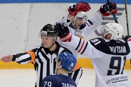 Hockey. KHL. Dynamo (Moscow) vs Metallurg (Magnitogorsk)