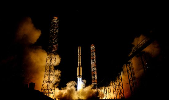 Amazonas-5 satellite lifts off atop Proton-M rocket from Baikonur Space Center